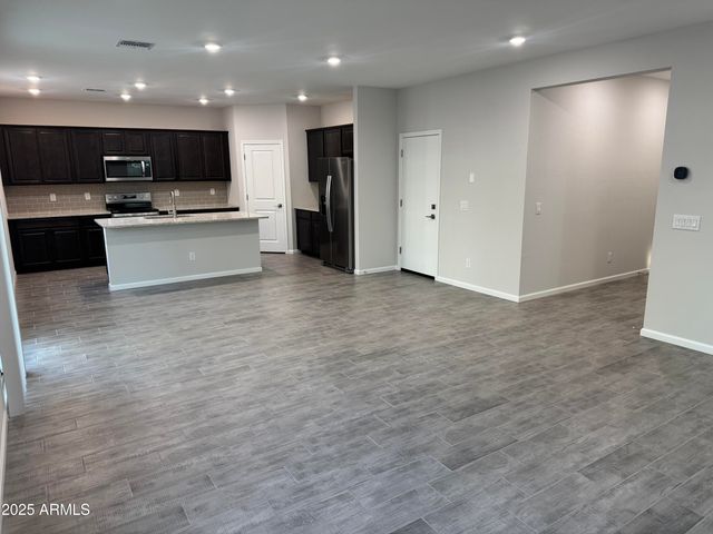 2683 E MUSIC MOUNTAIN Avenue, Apache Junction, AZ 85119