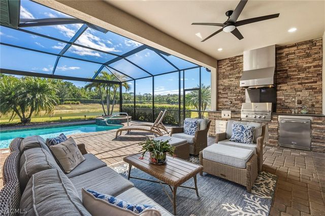 10565 Pistoia DR, Fort Myers, FL 33913