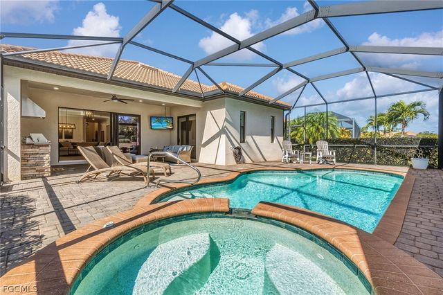 10565 Pistoia DR, Fort Myers, FL 33913