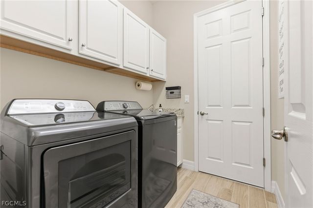 10565 Pistoia DR, Fort Myers, FL 33913