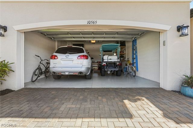 10565 Pistoia DR, Fort Myers, FL 33913