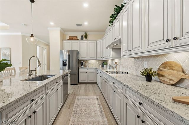 10565 Pistoia DR, Fort Myers, FL 33913