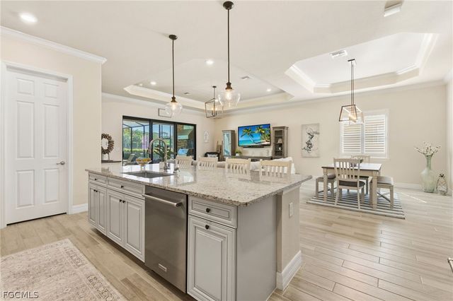 10565 Pistoia DR, Fort Myers, FL 33913