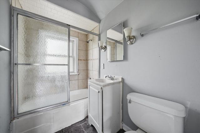 9709 S Yates Boulevard, Chicago, IL 60617