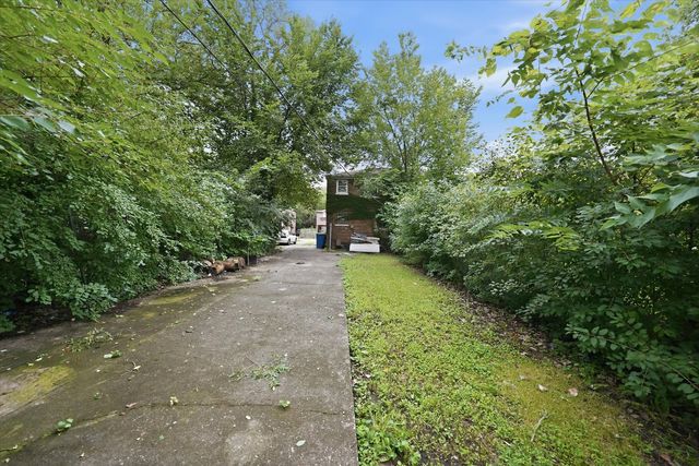 9709 S Yates Boulevard, Chicago, IL 60617