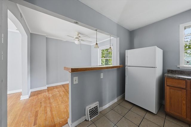 9709 S Yates Boulevard, Chicago, IL 60617