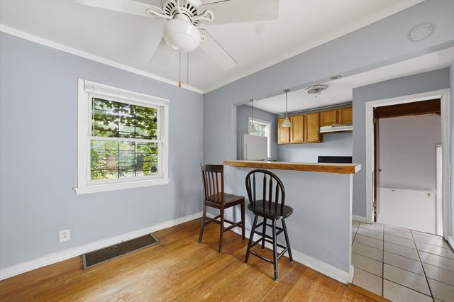 9709 S Yates Boulevard, Chicago, IL 60617