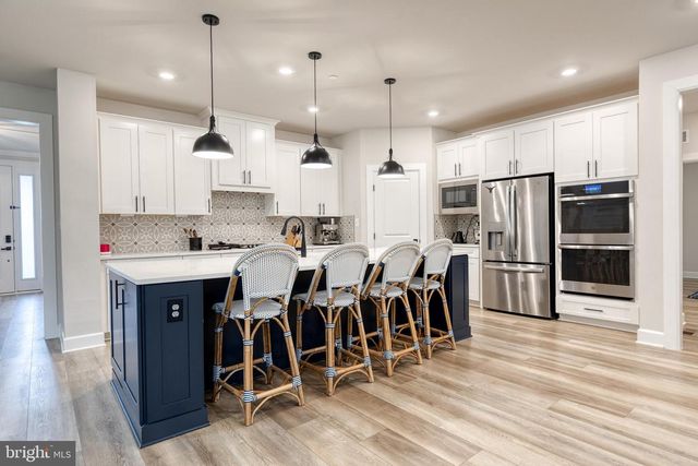 7679 CROSS CREEK DR, Columbia, MD 21044