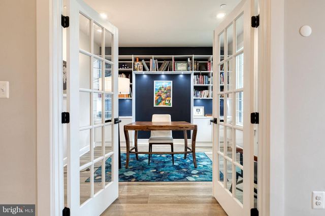 7679 CROSS CREEK DR, Columbia, MD 21044