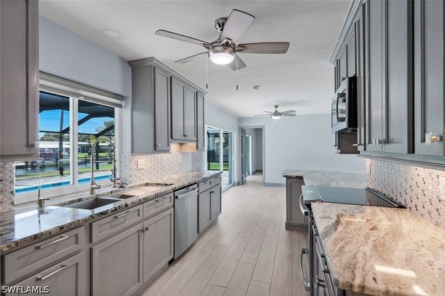 4005 SE 1st AVE, Cape Coral, FL 33904