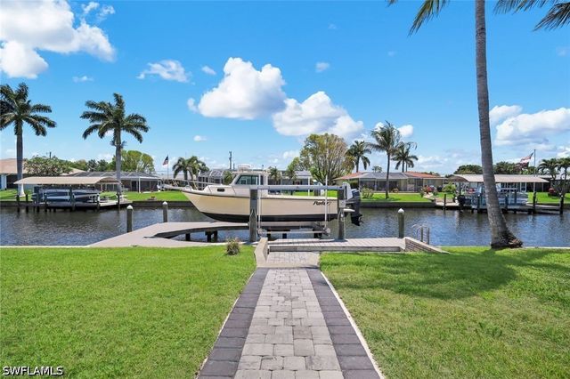 4005 SE 1st AVE, Cape Coral, FL 33904