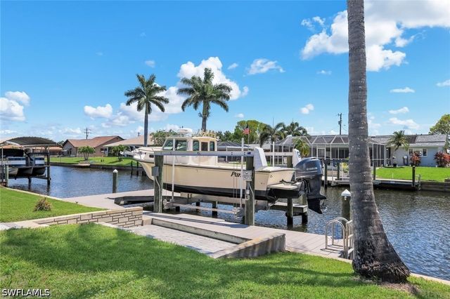4005 SE 1st AVE, Cape Coral, FL 33904