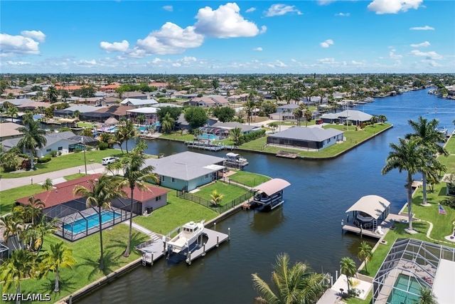 4005 SE 1st AVE, Cape Coral, FL 33904