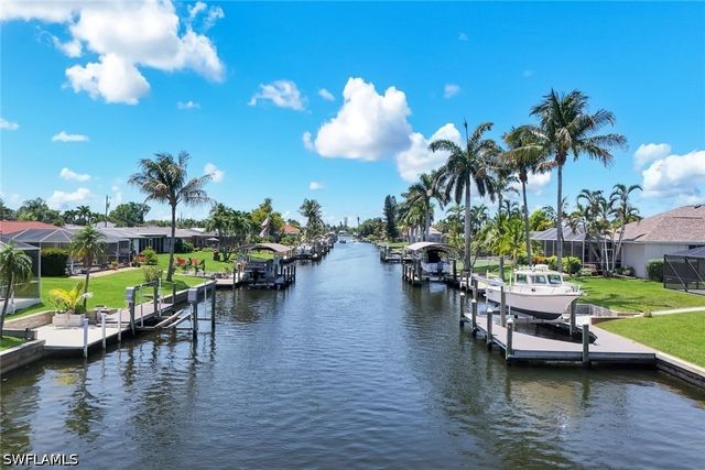 4005 SE 1st AVE, Cape Coral, FL 33904