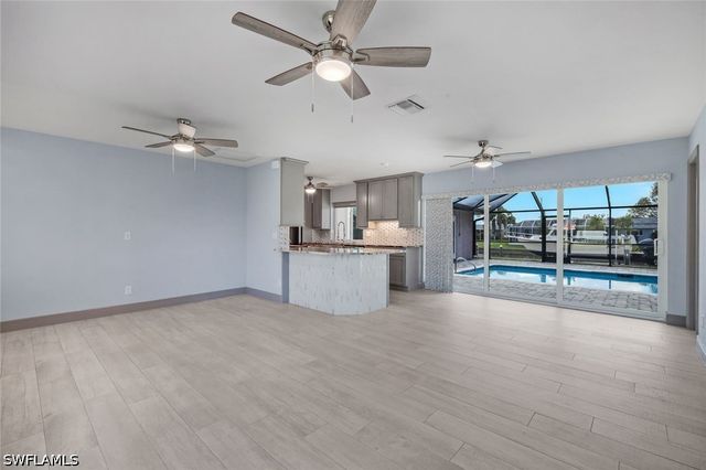 4005 SE 1st AVE, Cape Coral, FL 33904