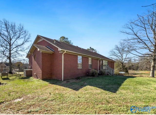 462 Brooks Road, Union Grove, AL 35175