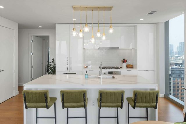 44 East Ave 1507, Austin, TX 78701