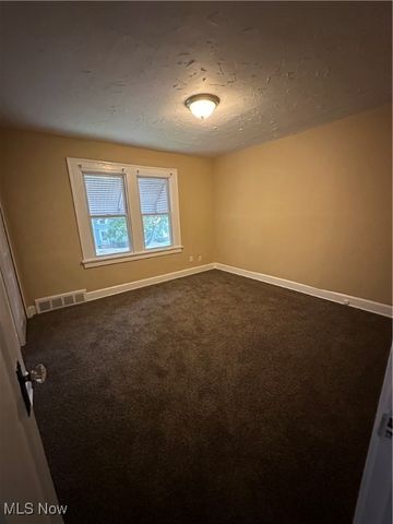 893 Keystone Drive, Cleveland Heights, OH 44121