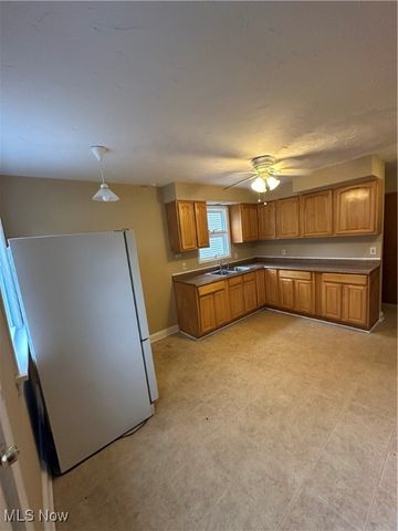 893 Keystone Drive, Cleveland Heights, OH 44121