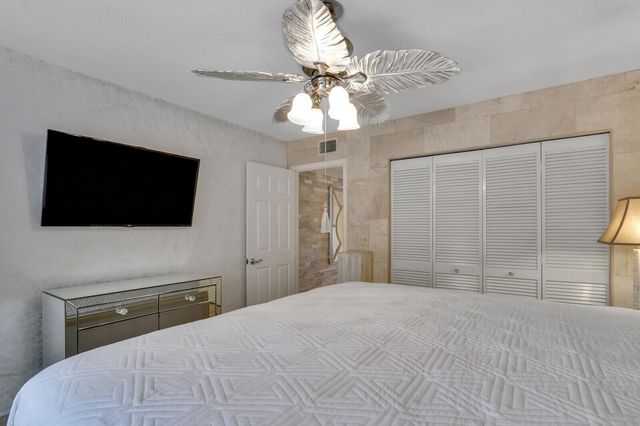 6136 SE Georgetown Place, Hobe Sound, FL 33455
