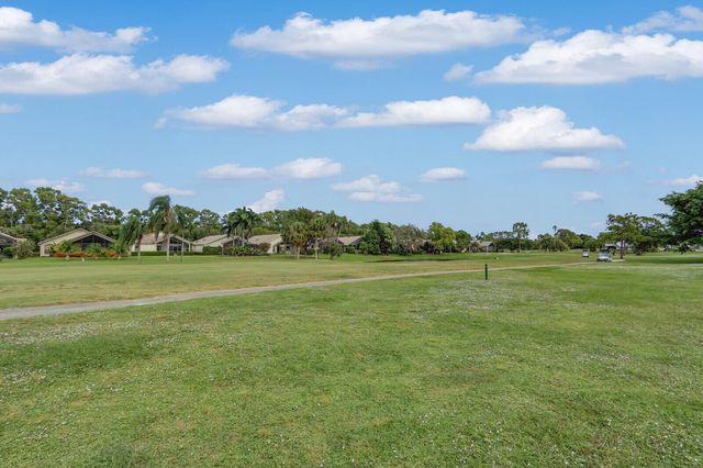 6136 SE Georgetown Place, Hobe Sound, FL 33455