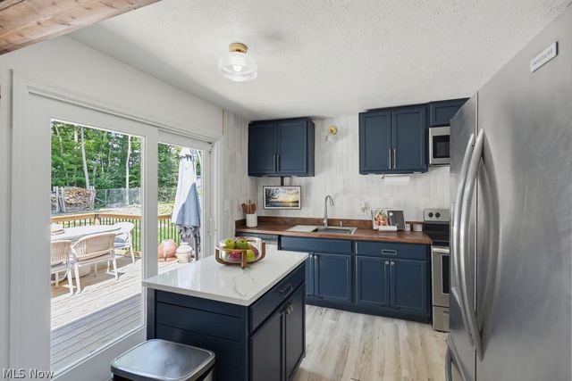9316 Munich Drive, Parma, OH 44130