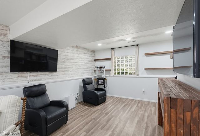 9316 Munich Drive, Parma, OH 44130