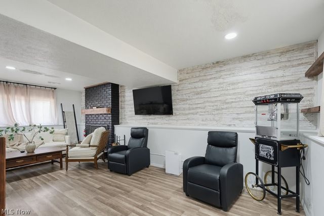9316 Munich Drive, Parma, OH 44130