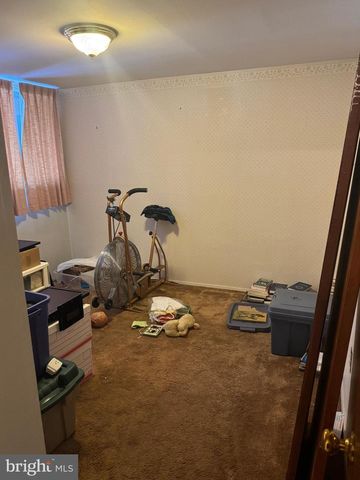 7527 FRIAR TUCK CT, Falls Church, VA 22042