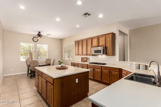 22208 N LOS GATOS Drive, Sun City West, AZ 85375