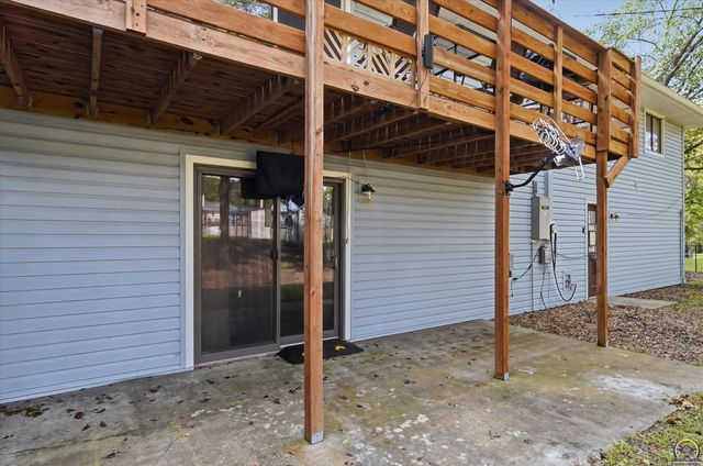 3600 NW 44th Ter, Topeka, KS 66618
