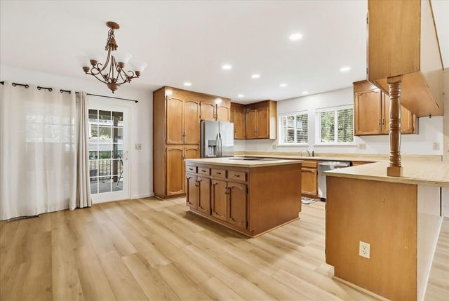 17575 Chaparral Dr, Penn Valley, CA 95946