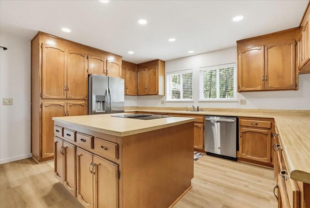 17575 Chaparral Dr, Penn Valley, CA 95946