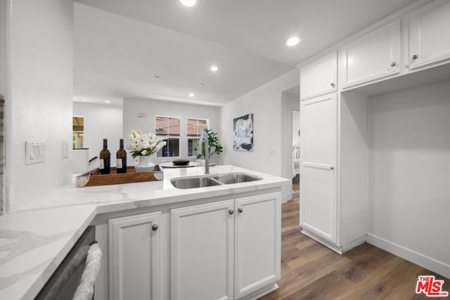 270 Lockford, Irvine, CA 92602