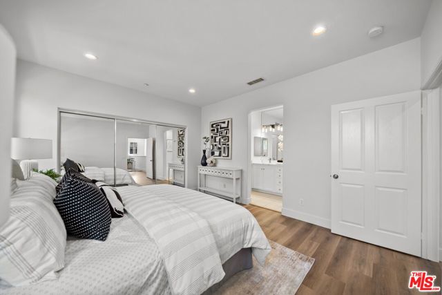 270 Lockford, Irvine, CA 92602