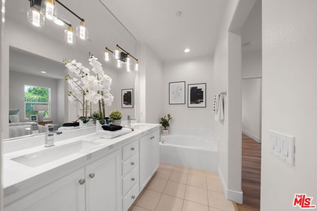 270 Lockford, Irvine, CA 92602