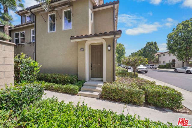 270 Lockford, Irvine, CA 92602
