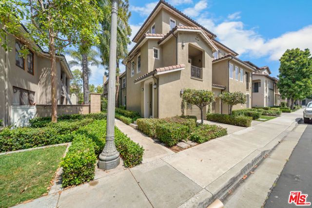 270 Lockford, Irvine, CA 92602
