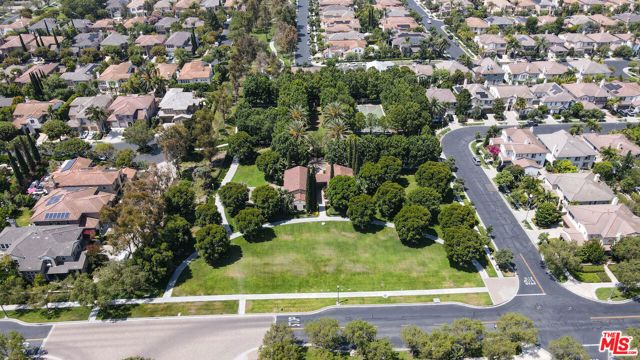 270 Lockford, Irvine, CA 92602
