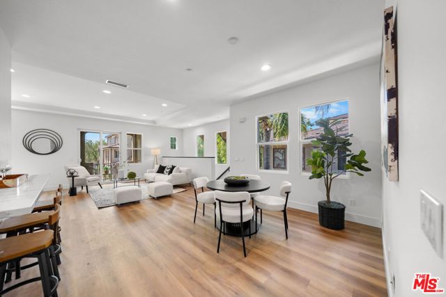270 Lockford, Irvine, CA 92602