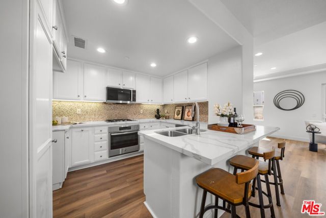 270 Lockford, Irvine, CA 92602