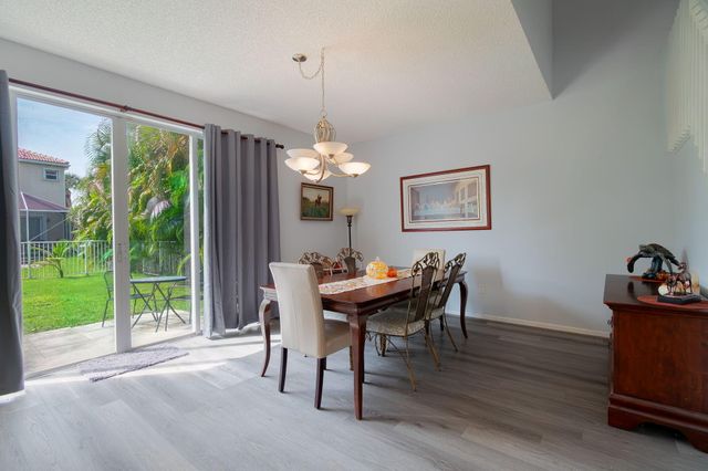 9912 Woodworth Court, Wellington, FL 33414