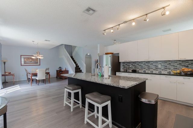 9912 Woodworth Court, Wellington, FL 33414