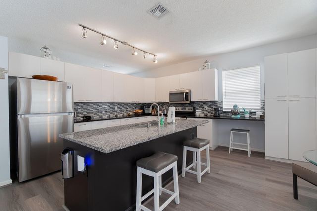 9912 Woodworth Court, Wellington, FL 33414