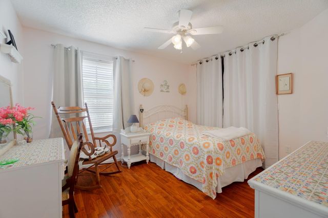 9912 Woodworth Court, Wellington, FL 33414