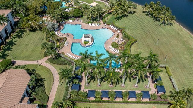 9912 Woodworth Court, Wellington, FL 33414