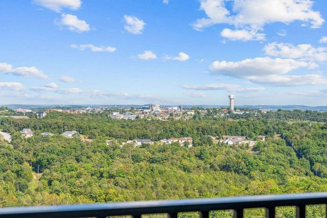 3107 S Vineyards Terrace Unit 5, Branson, MO 65616