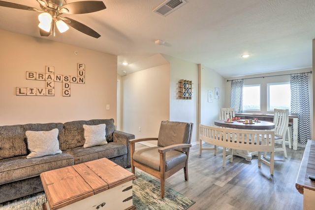 3107 S Vineyards Terrace Unit 5, Branson, MO 65616