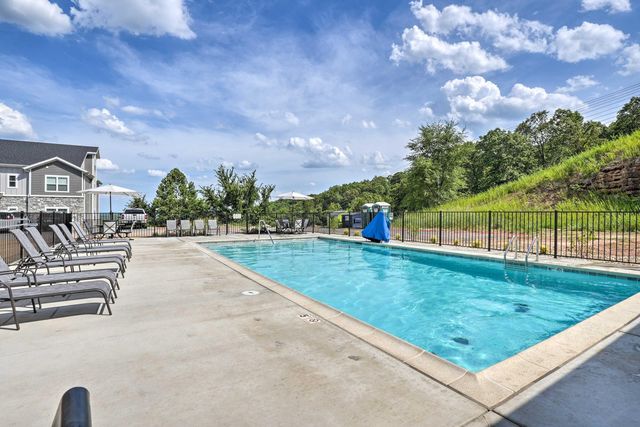 3107 S Vineyards Terrace Unit 5, Branson, MO 65616