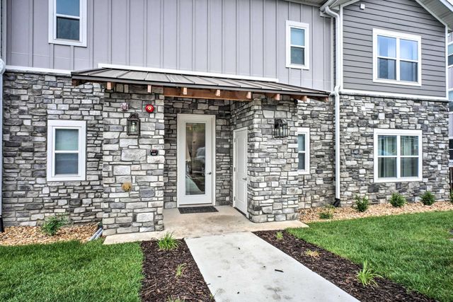 3107 S Vineyards Terrace Unit 5, Branson, MO 65616